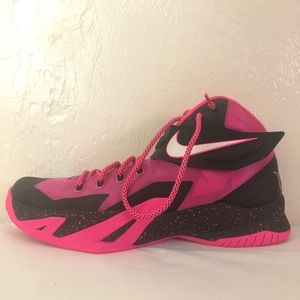 Nike Zoom Lebron Soldier 8